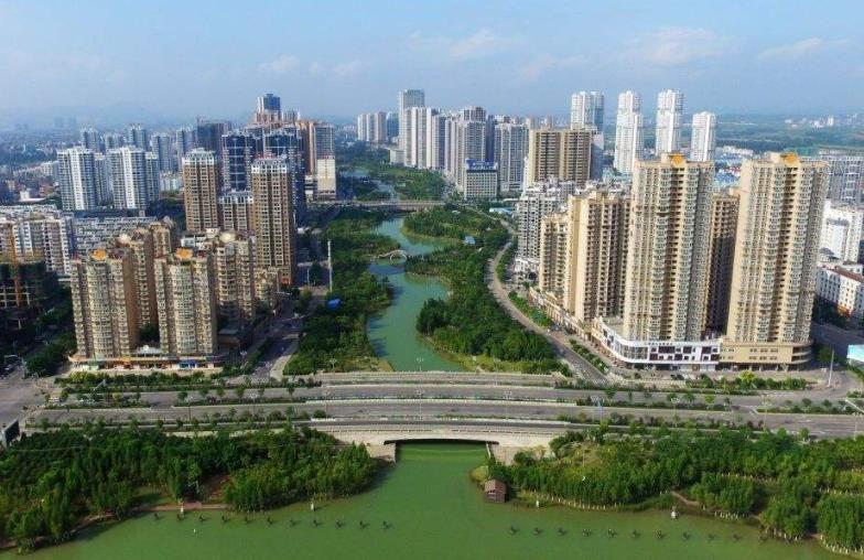 来宾市高楼新貌，学习、变化，塑造自信与梦想的天空图片展