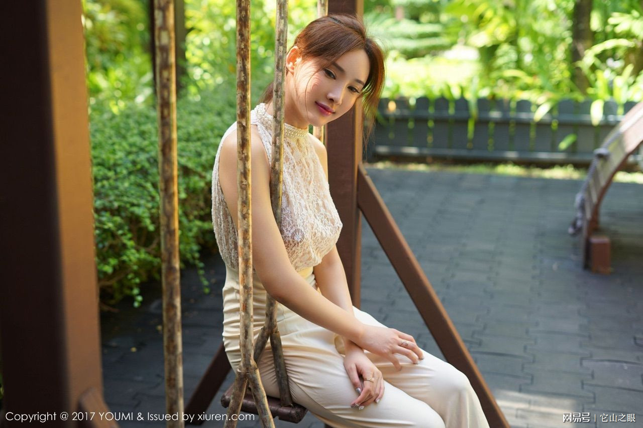 多元视角下的周妍希与现代审美趋势解读