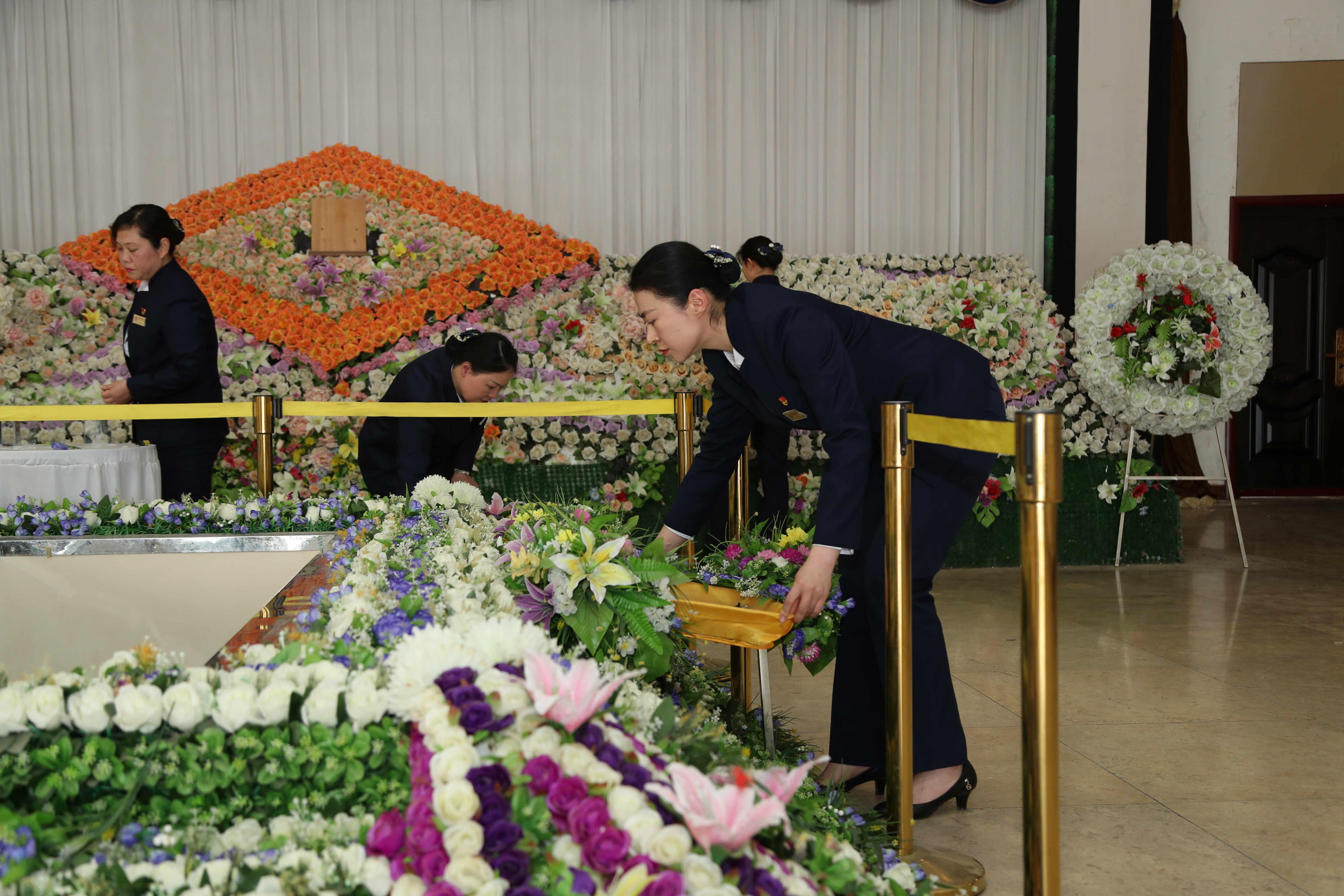 职场新势力女员工的崛起与挑战，最新女员工风采展示